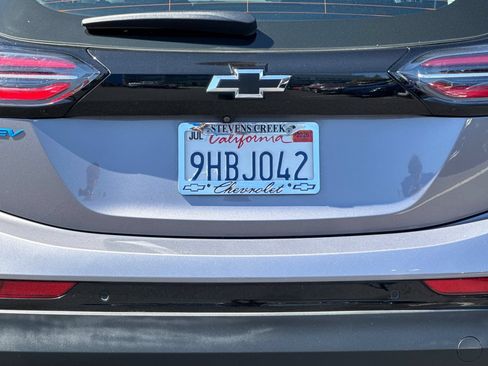 Used 2023 Chevrolet Bolt LT w/ Infotainment Package FWD image 45