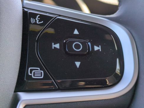 New 2026 Volvo XC90 B6 Plus image 26