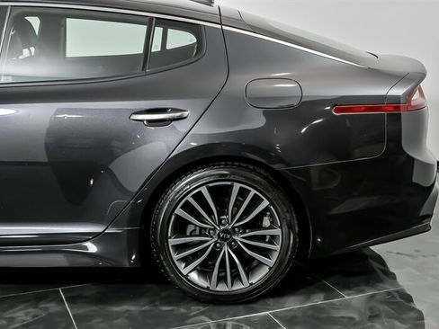Used 2019 Kia Stinger image 8