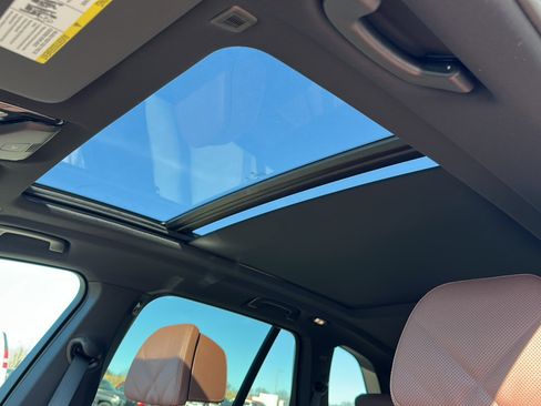 New 2026 BMW X5 xDrive40i w/ Climate Comfort Package image 17