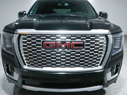 Used 2021 GMC Yukon Denali AWD/4WD image 4