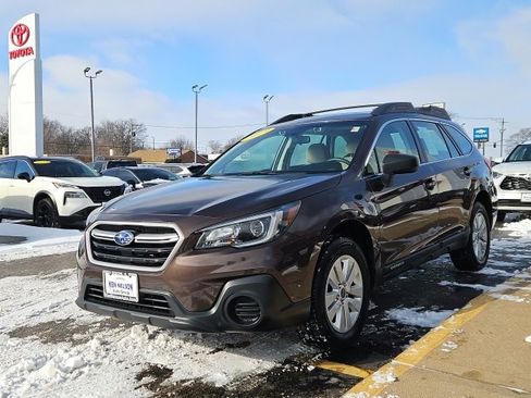 Used 2019 Subaru Outback 2.5i image 5