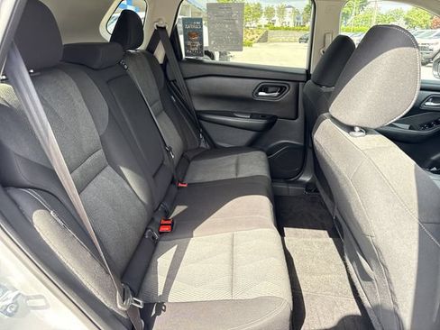 Used 2024 Nissan Rogue SV AWD/4WD image 26