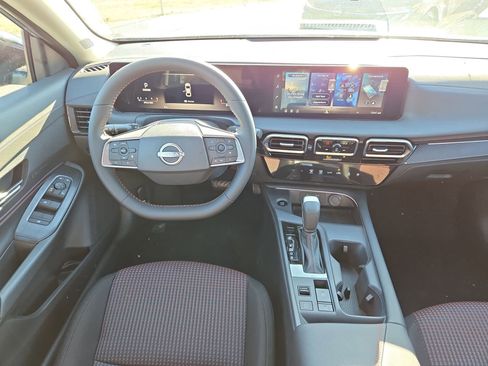 New 2026 Nissan Sentra SR w/ Floor Mat Package FWD image 13
