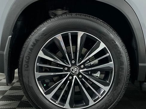 Used 2026 Toyota Grand Highlander AWD Hybrid image 9