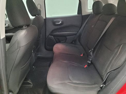 Used 2018 Jeep Compass Sport FWD image 18