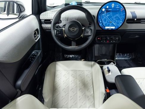 Used 2025 MINI Cooper S FWD image 3