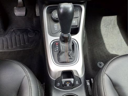 Used 2018 Jeep Compass Latitude w/ Popular Equipment Group AWD/4WD image 13