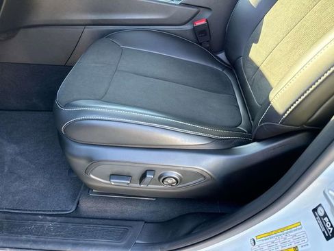 New 2025 Jeep Grand Cherokee L Altitude RWD image 10