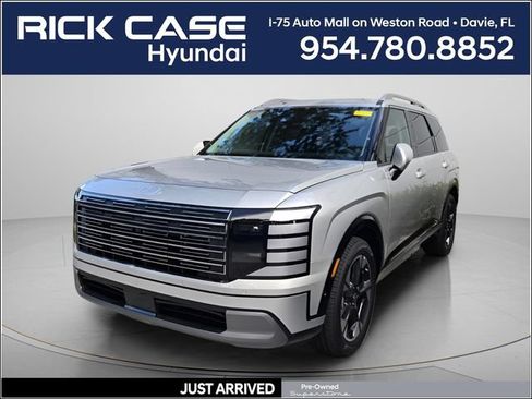 Used 2026 Hyundai Palisade Limited FWD image 1