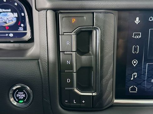 Used 2023 GMC Yukon Denali image 17