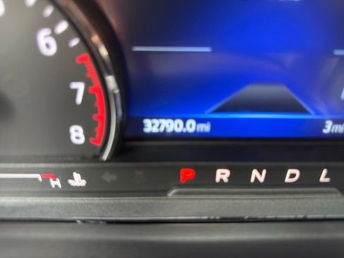 Used 2023 Ford Explorer XLT w/ Equipment Group 202A AWD/4WD image 19