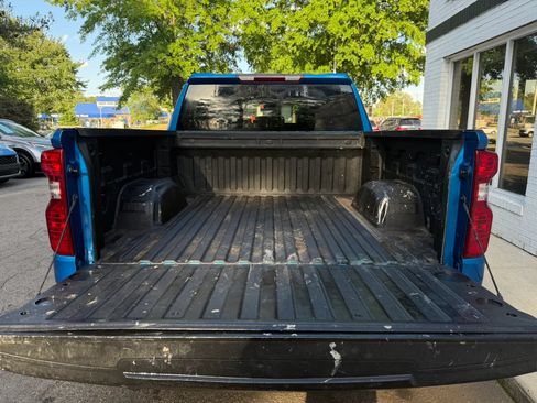 Used 2023 Chevrolet Silverado 1500 Custom RWD image 14
