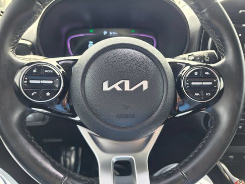 Used 2023 Kia Soul EX FWD image 18