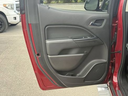 Used 2017 GMC Canyon SLT w/ Driver Alert Package AWD/4WD image 33