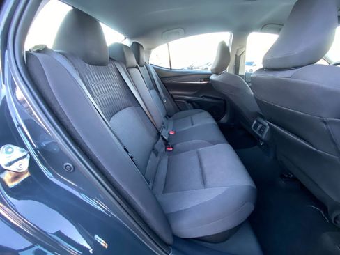 Used 2025 Toyota Camry LE image 39