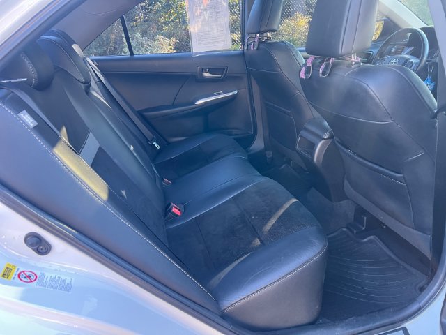 Used 2012 Toyota Camry SE w/ Leather Pkg FWD image 20