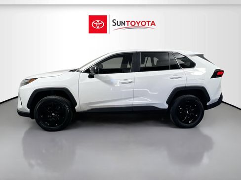 Used 2025 Toyota RAV4 LE image 7