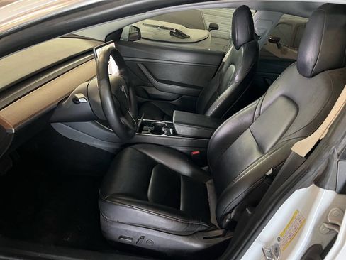Used 2019 Tesla Model 3 Standard Range Plus image 10