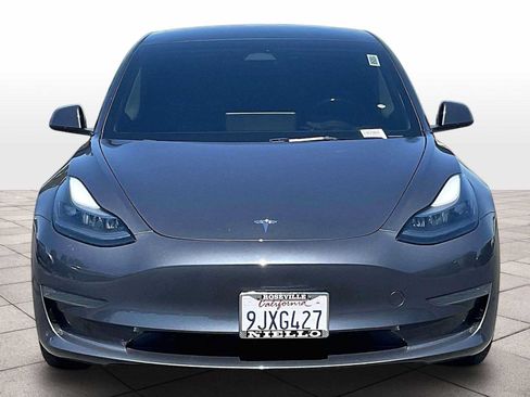 Used 2023 Tesla Model 3 Standard Range RWD image 3