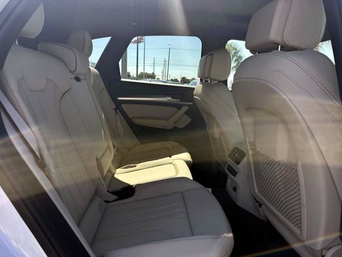Used 2025 Audi Q5 2.0T Premium AWD/4WD image 8