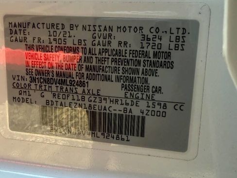 Used 2021 Nissan Versa S FWD image 11