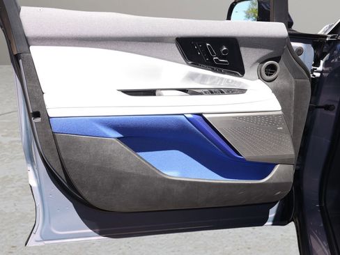 New 2026 Cadillac Optiq Luxury 1 image 10