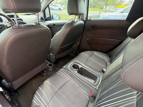 Used 2014 Chevrolet Spark LT image 7