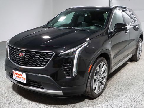 Used 2023 Cadillac XT4 Premium Luxury image 32