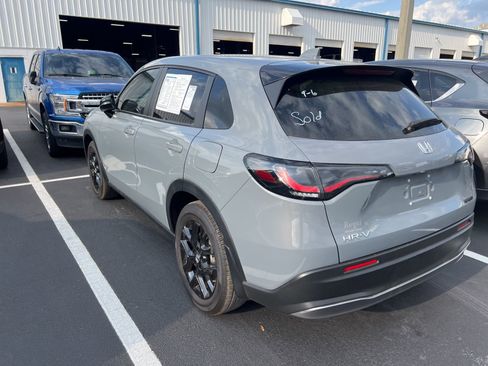 Used 2025 Honda HR-V Sport image 7