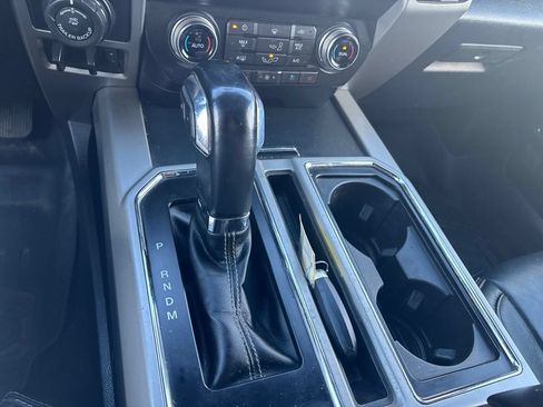 Used 2019 Ford F150 Lariat w/ Equipment Group 502A Luxury AWD/4WD image 15