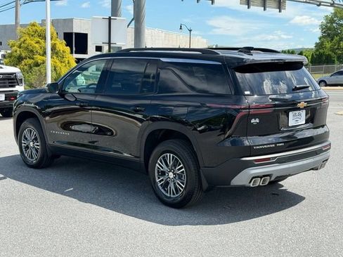 New 2026 Chevrolet Traverse LT w/ Driver Confidence Package AWD/4WD image 12