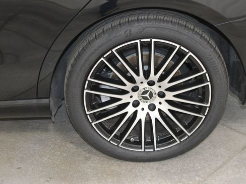 Used 2025 Mercedes-Benz C 300 Sedan image 47