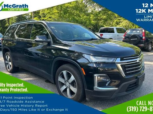 Used 2023 Chevrolet Traverse LT w/ LT Premium Package AWD/4WD image 1