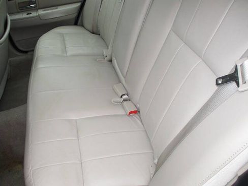 Used 2007 Mercury Grand Marquis LS image 31