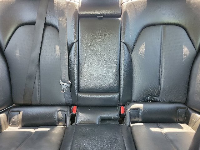 Used 2022 Genesis G70 2.0T RWD image 18