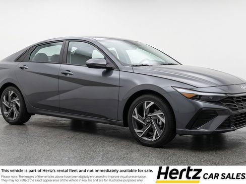 Used 2025 Hyundai Elantra SEL FWD image 1