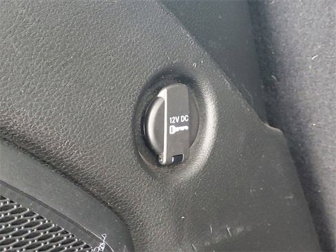 Used 2015 Jeep Renegade Sport w/ Power & Air Group image 9