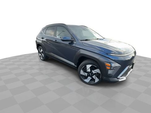 Used 2024 Hyundai Kona Limited AWD/4WD image 2
