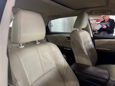 Used 2013 Toyota Avalon XLE Touring FWD image 7
