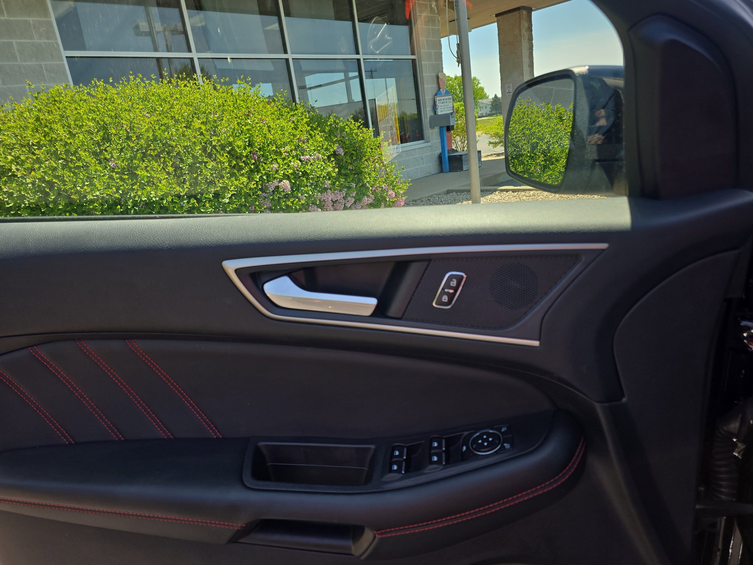 Used 2024 Ford Edge ST-Line AWD/4WD image 16
