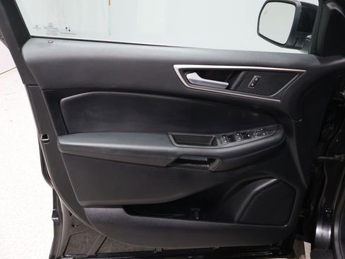 Used 2022 Ford Edge SEL w/ Convenience Package image 14