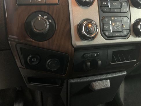 Used 2015 Ford F350 Lariat w/ Chrome Package image 16