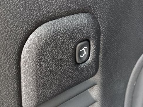 Used 2021 Jeep Grand Cherokee Limited AWD/4WD image 31
