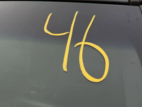 Used 2018 Ford Taurus SEL w/ Equipment Group 201A image 31