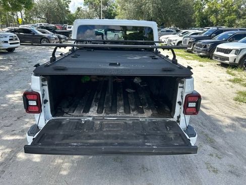 Used 2021 Jeep Gladiator Overland AWD/4WD image 7