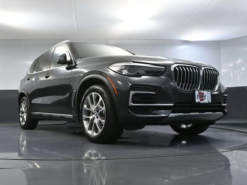 Used 2023 BMW X5 xDrive40i AWD/4WD image 57