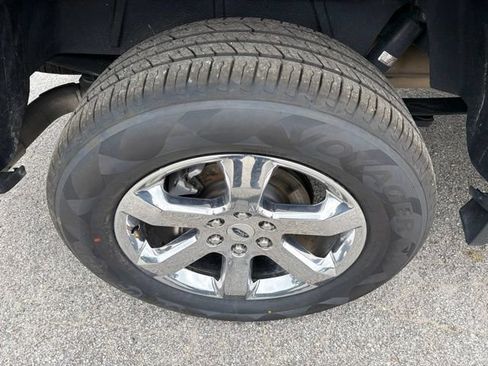 Used 2022 Ford F150 XLT w/ Equipment Group 302A High AWD/4WD image 16