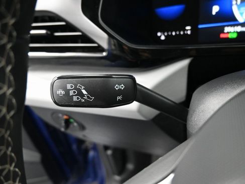 Used 2022 Volkswagen Taos S w/ IQ Drive S Package image 18