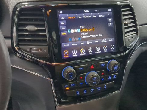 Used 2019 Jeep Grand Cherokee Limited AWD/4WD image 31